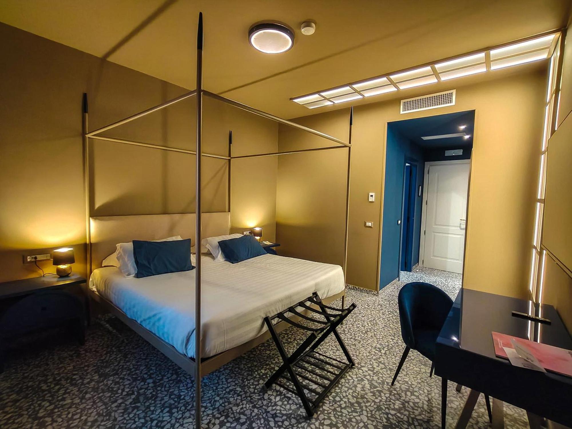 Nuvò Hotel 4*