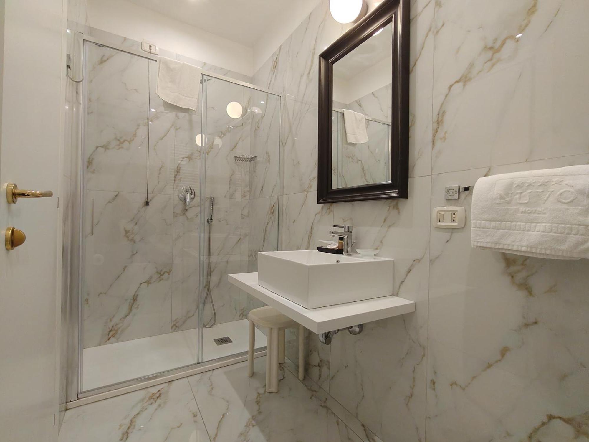Nuvò Hotel 4*